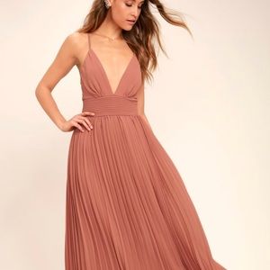 Brand new never worn Lulu’s bridesmaid dress